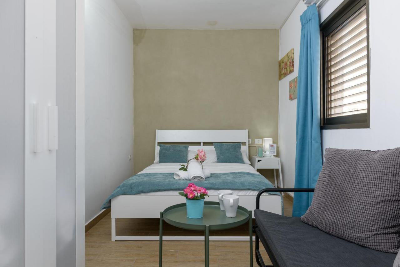Studio & Apartments On The Beach By Aspentlv تل أبيب المظهر الخارجي الصورة