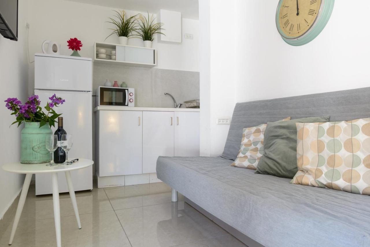 Studio & Apartments On The Beach By Aspentlv تل أبيب المظهر الخارجي الصورة