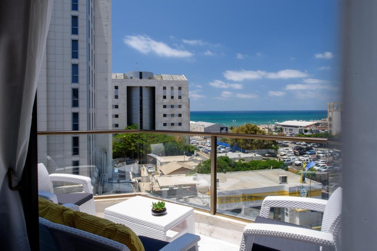 Studio & Apartments On The Beach By Aspentlv تل أبيب المظهر الخارجي الصورة